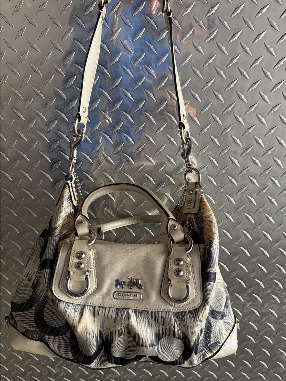 Coach Cream and Black Signature Shoulder Bag